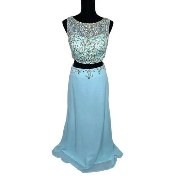 Two piece ice blue Prom dress scoop sheath with beading bodice + sweep train - Picture 1 of 11